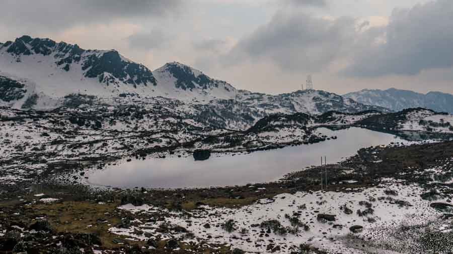 Along Frozen Lakes and Mountains - Tawang